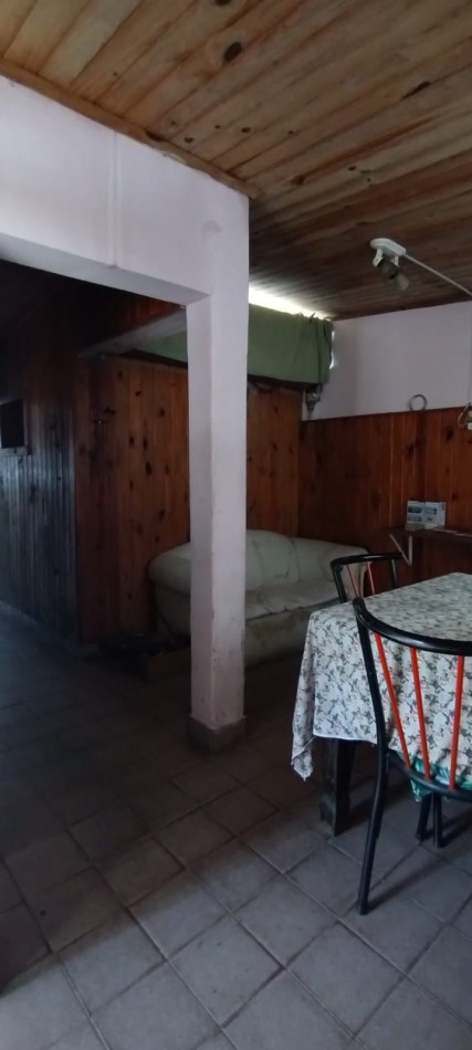 VENDE CASA SEMICENTRICA!