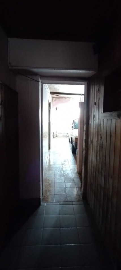 VENDE CASA SEMICENTRICA!