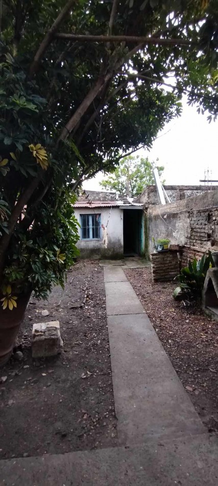 VENDE CASA SEMICENTRICA!