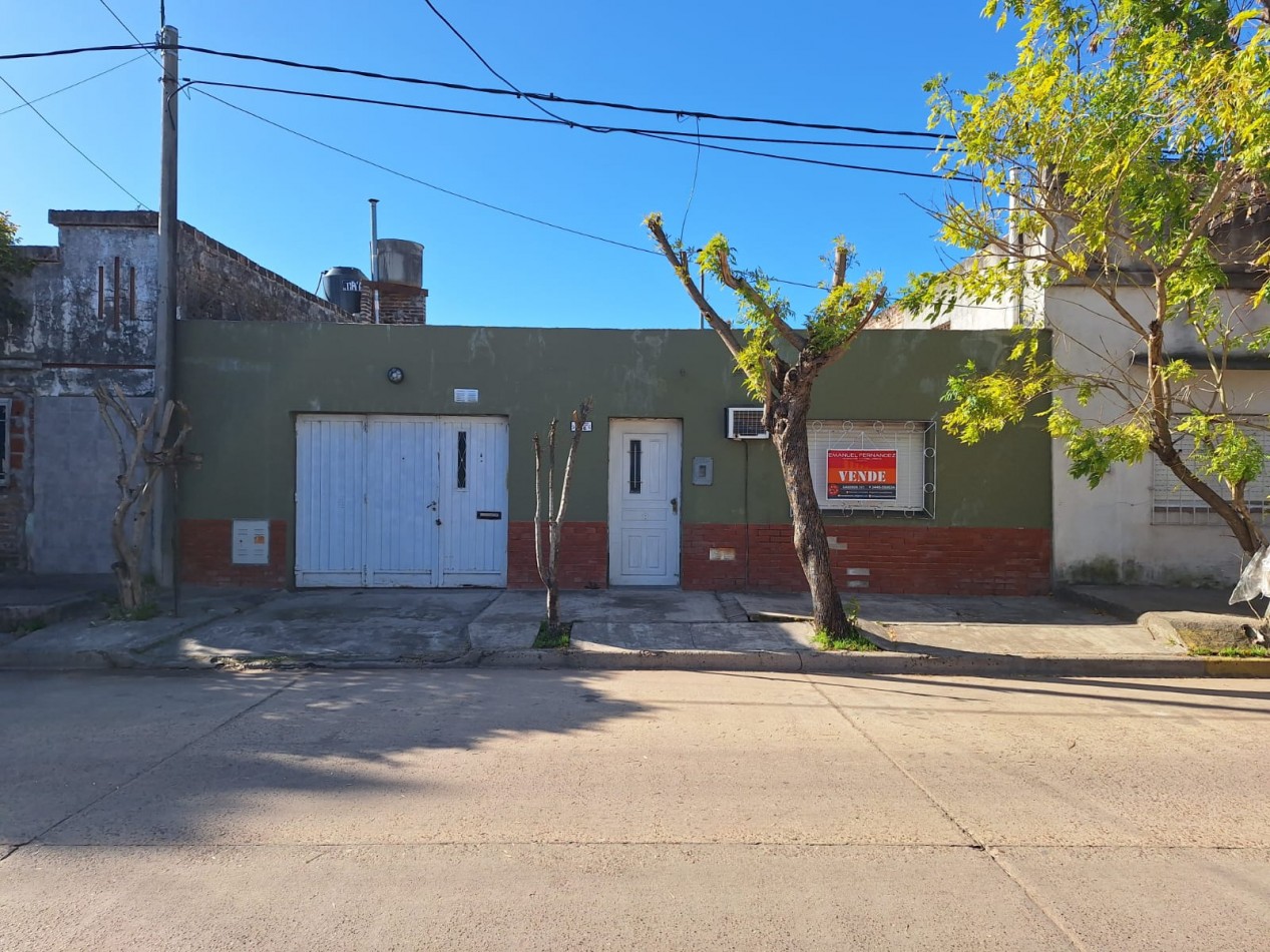 VENDE CASA CENTRICA!