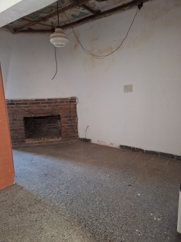 VENDE CASA CENTRICA!