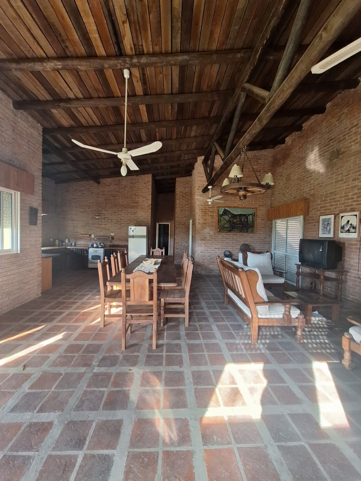 VENDE CHACRA SOBRE RUTA NACIONAL 14!