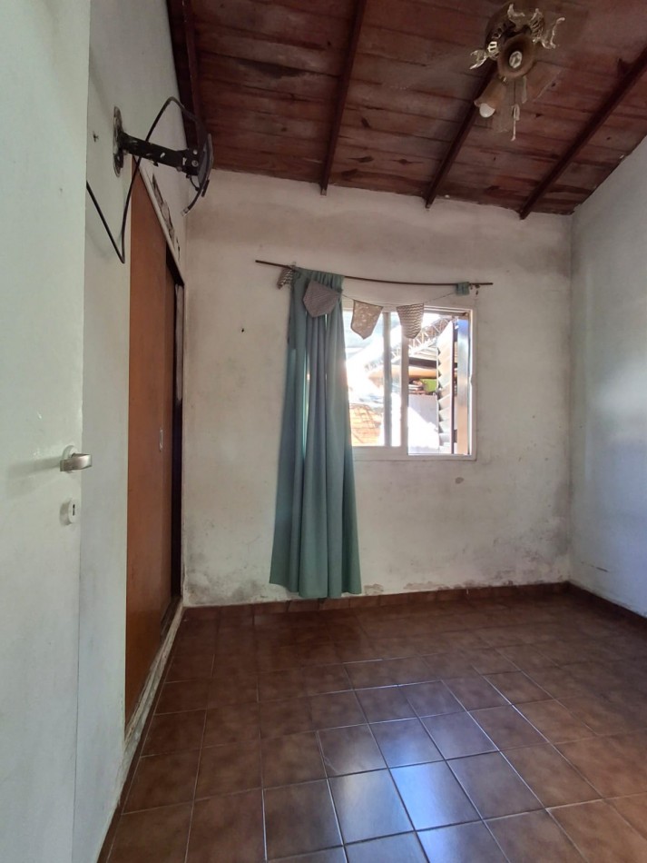 VENDE CASA EN CGT DE GERVASIO MENDEZ!