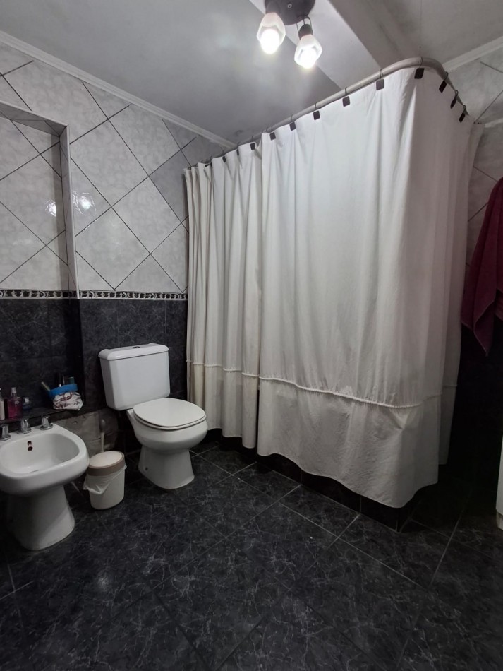 VENDE AMPLIA PROPIEDAD EN ZONA COSTANERA!