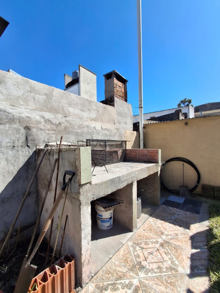 VENDE AMPLIA PROPIEDAD EN ZONA COSTANERA!