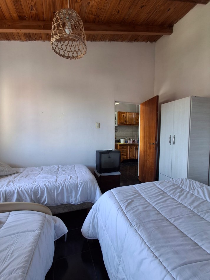 VENDE AMPLIA PROPIEDAD EN ZONA COSTANERA!