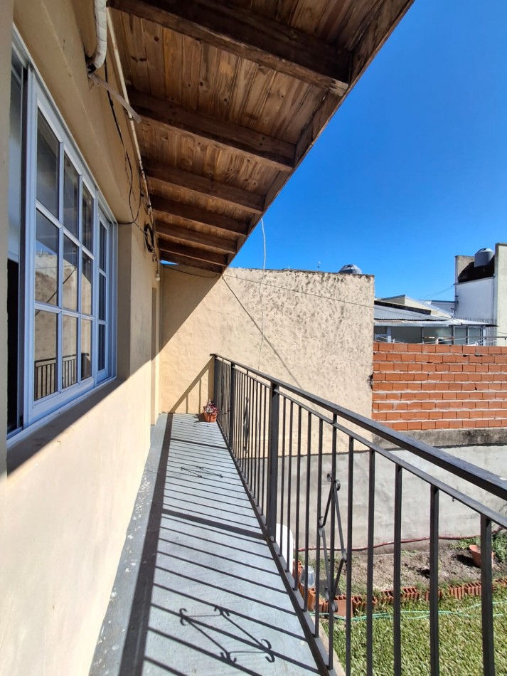 VENDE AMPLIA PROPIEDAD EN ZONA COSTANERA!