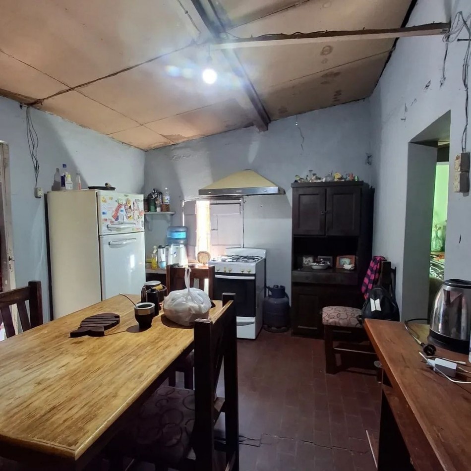 VENDE CASA A REFACCIONAR