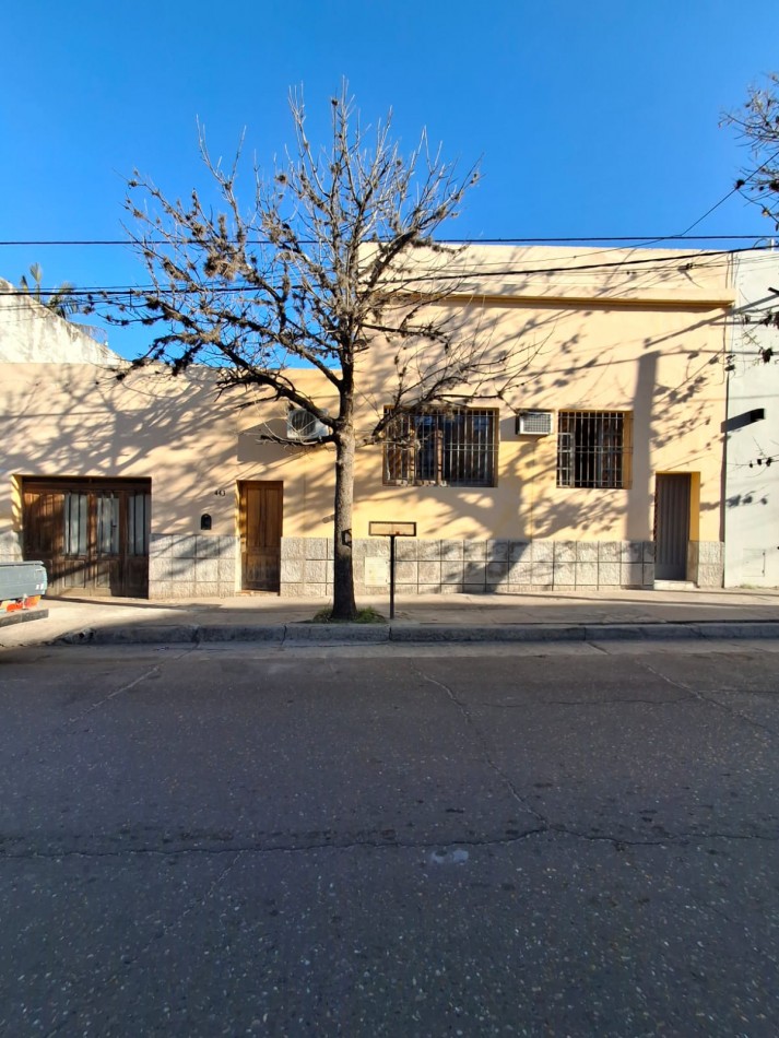 VENDE CASA CENTRICA!