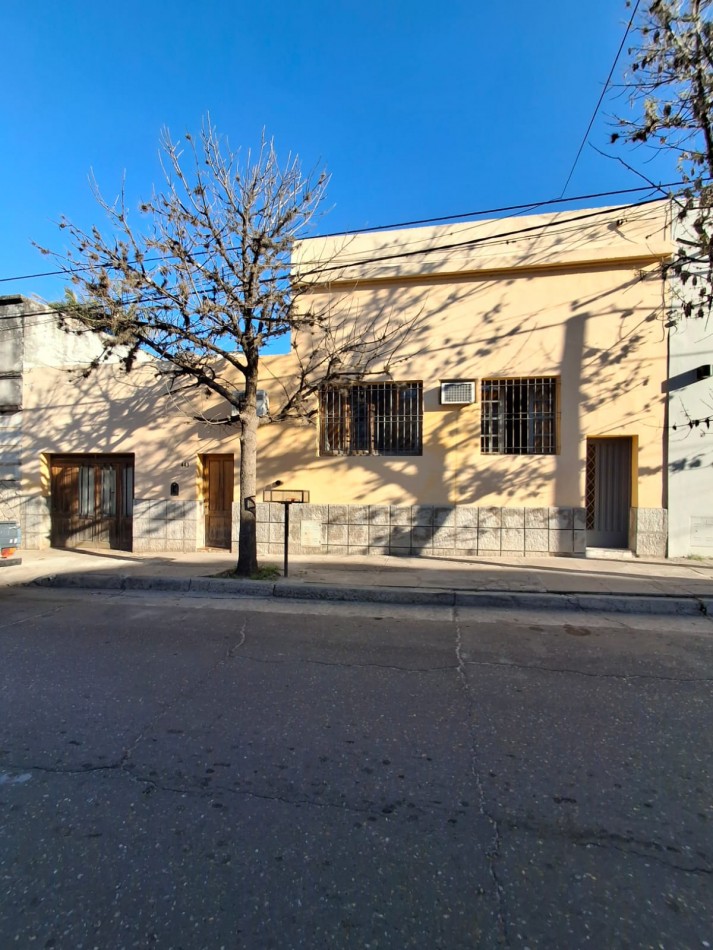 VENDE CASA CENTRICA!