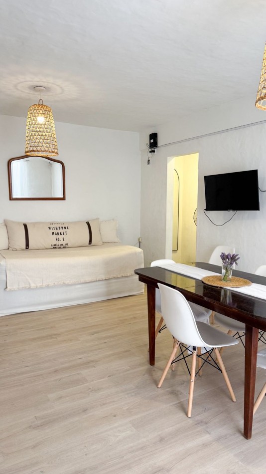 VENDE DEPARTAMENTO CENTRICO DE 2 AMBIENTES, CON PATIO!