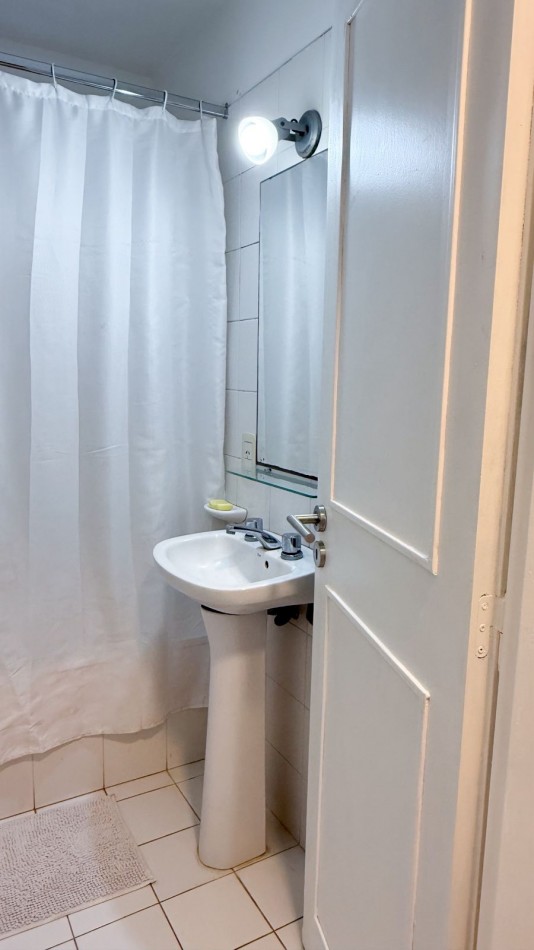 VENDE DEPARTAMENTO CENTRICO DE 2 AMBIENTES, CON PATIO!