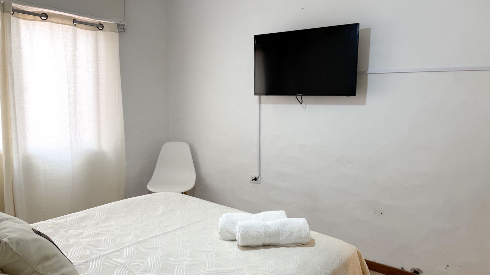 VENDE DEPARTAMENTO CENTRICO DE 2 AMBIENTES, CON PATIO!