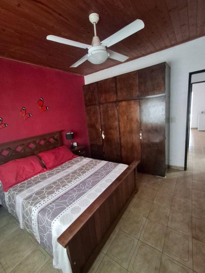 VENDE CASA SEMICENTRICA!