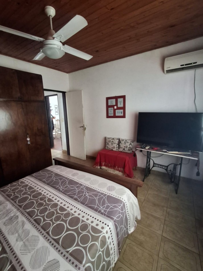 VENDE CASA SEMICENTRICA!