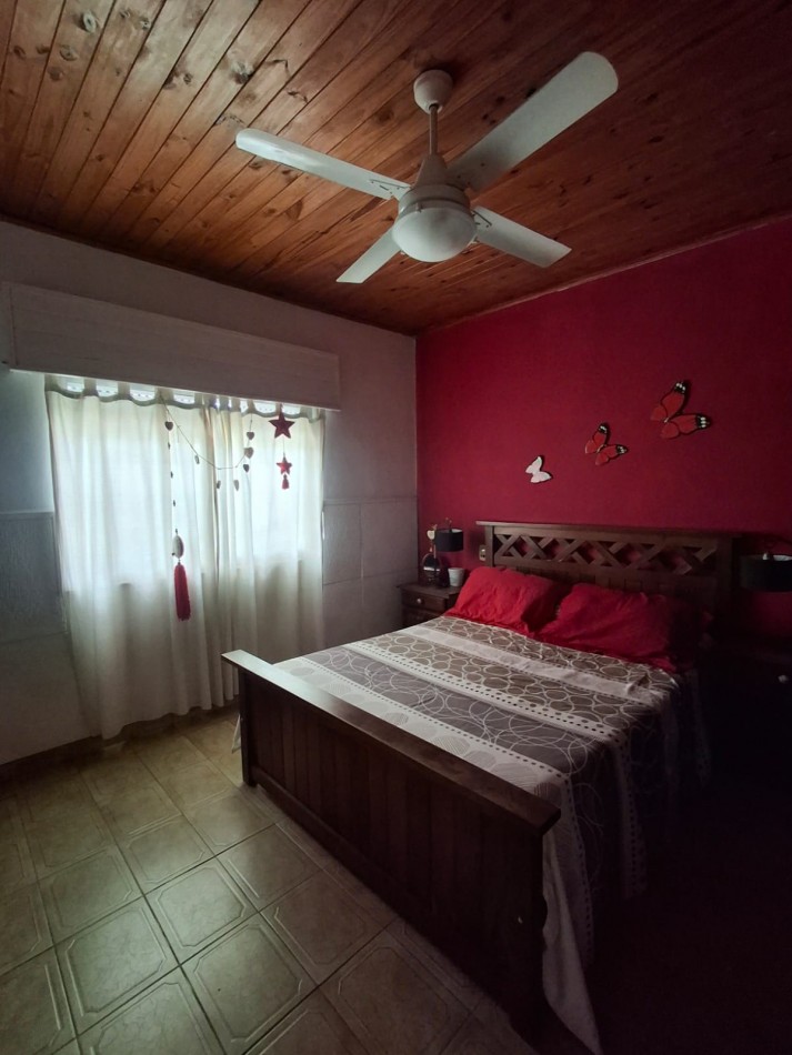 VENDE CASA SEMICENTRICA!