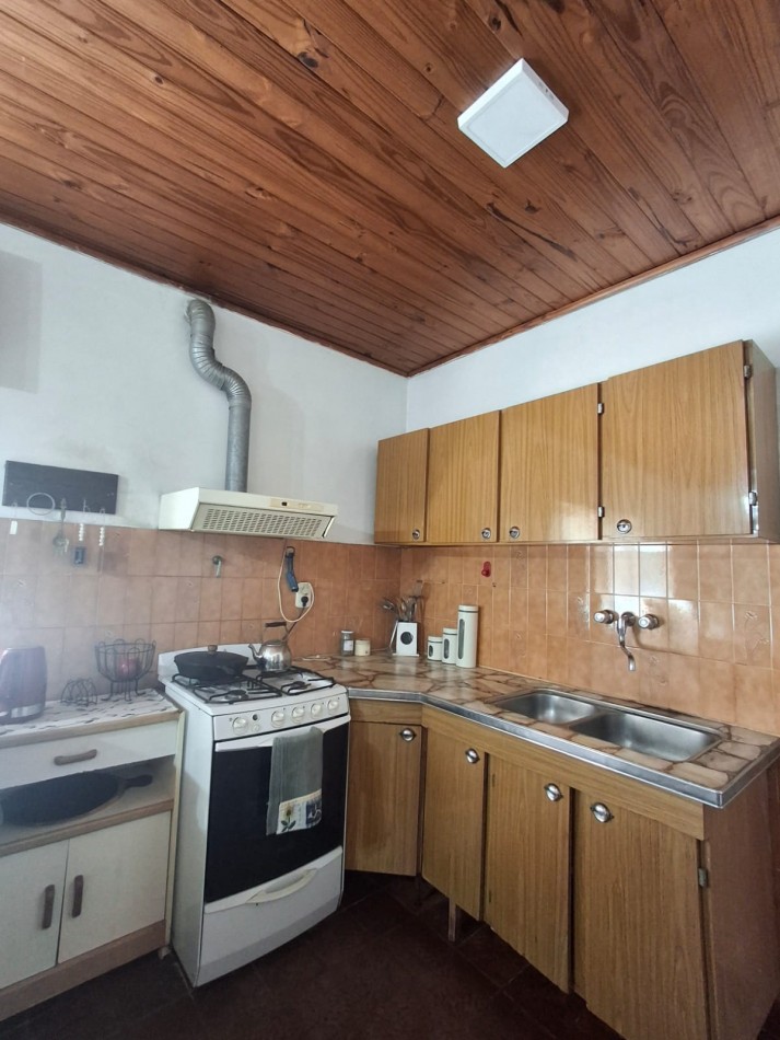 VENDE CASA SEMICENTRICA!