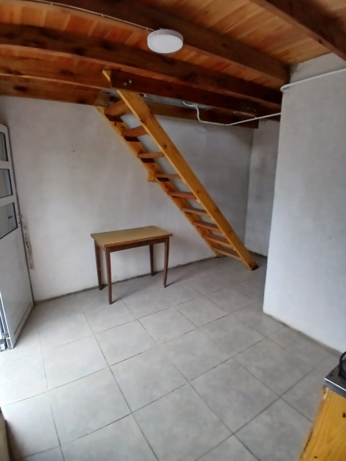 VENDE CASA Y DEPARTAMENTOS!