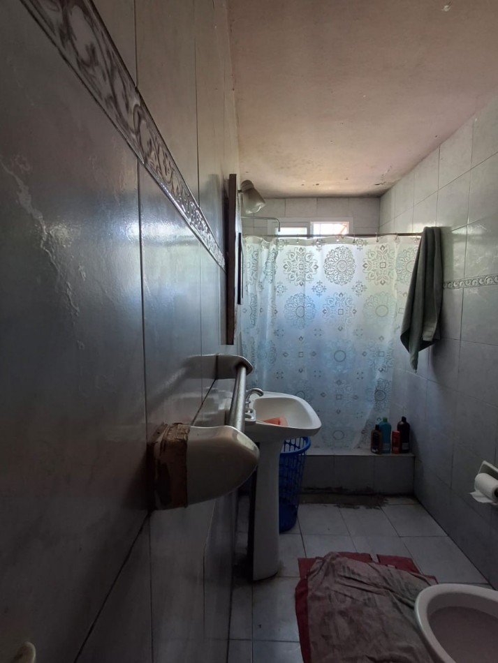 VENDE CASA Y DEPARTAMENTOS!