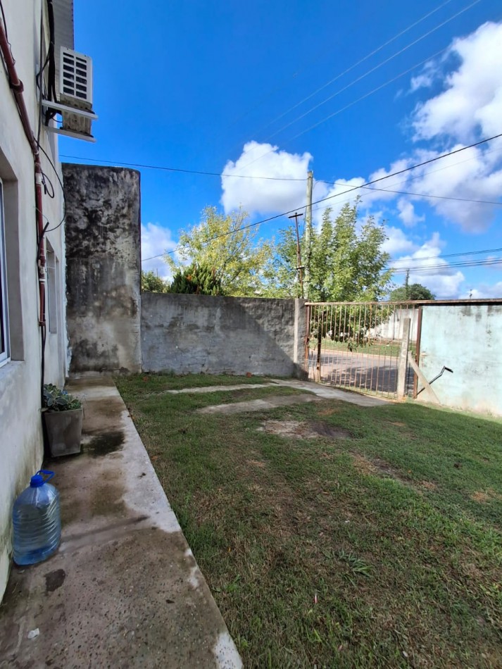 VENDE CASA Y DEPARTAMENTOS!