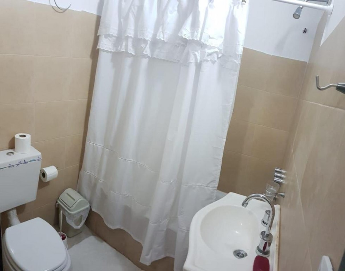 VENDE DOS DEPARTAMENTOS CENTRICOS!