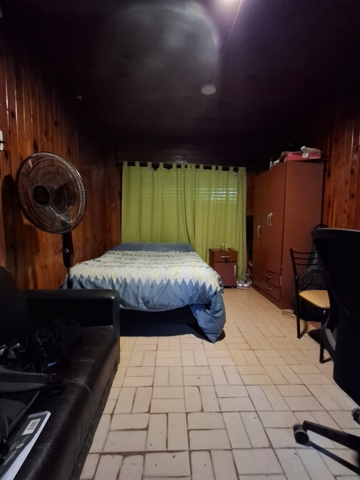 VENDE CASA EN AMPLIO TERRENO!