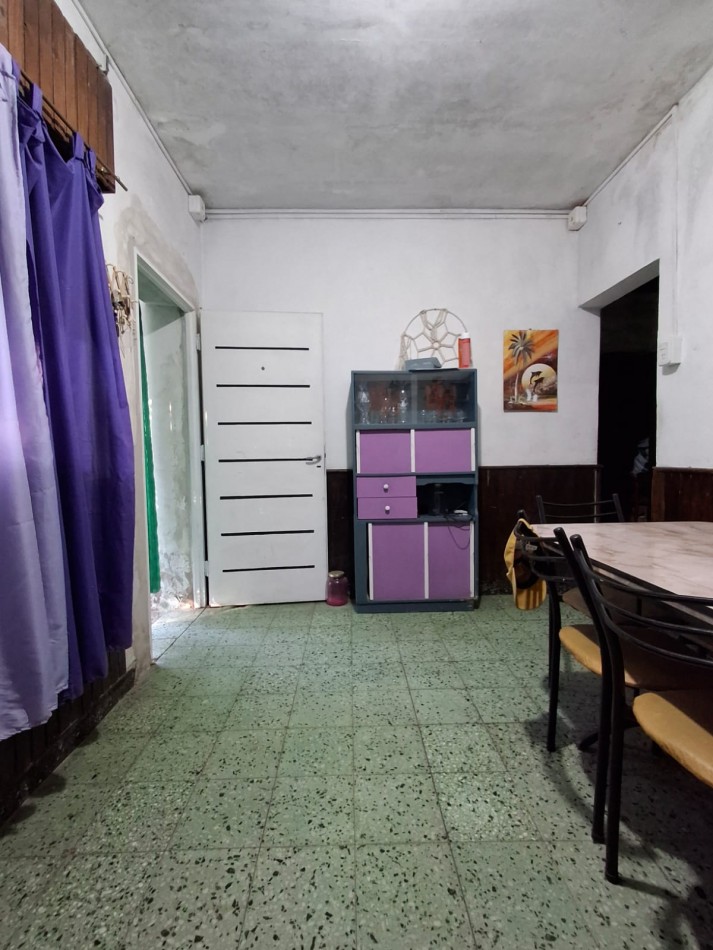 VENDE CASA EN AMPLIO TERRENO!
