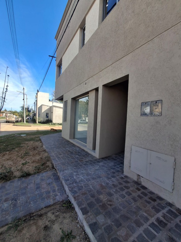 ALQUILA LOCAL COMERCIAL A ESTRENAR!