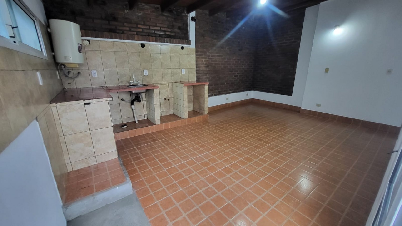 VENDE DEPARTAMENTO EN PLANTA BAJA!