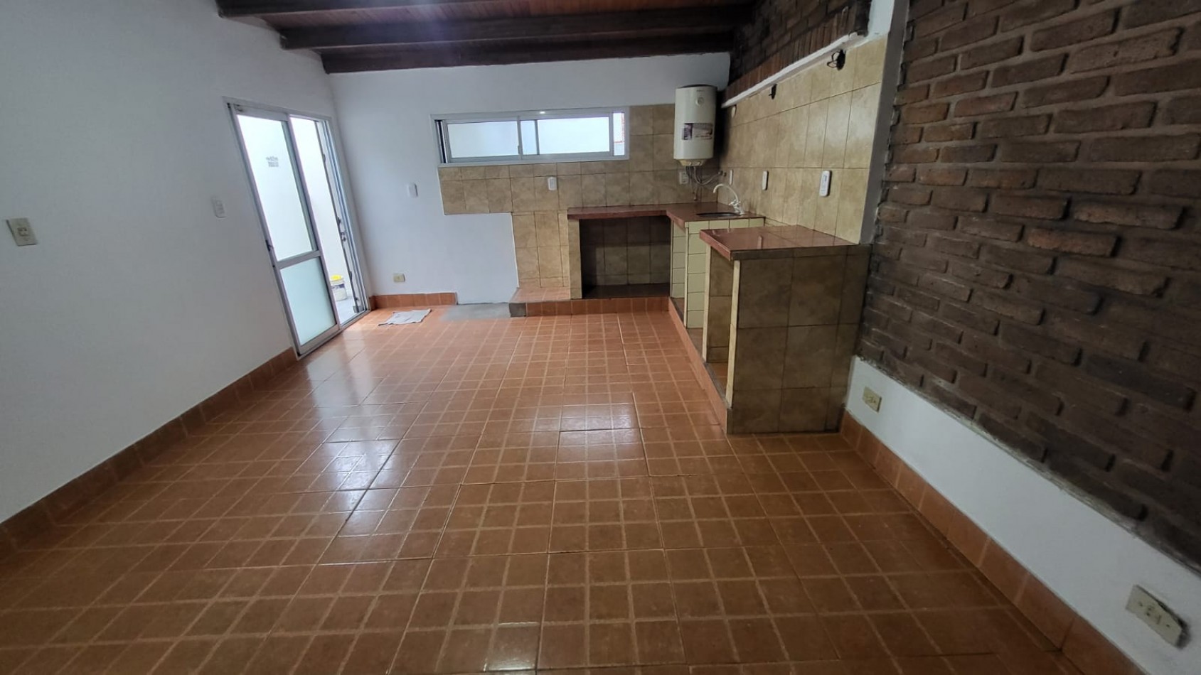 VENDE DEPARTAMENTO EN PLANTA BAJA!