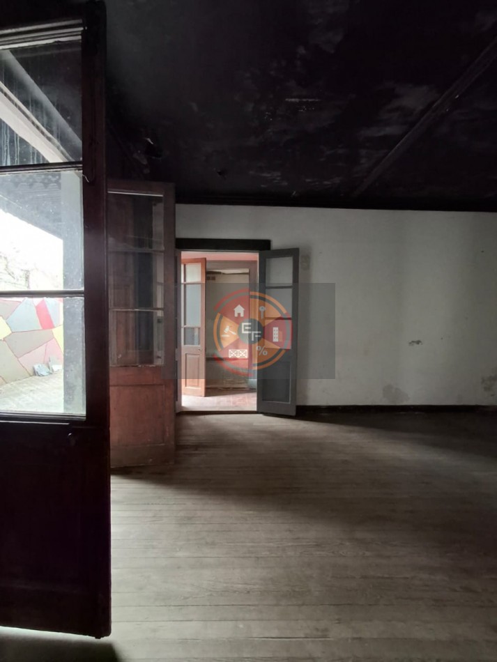 VENDE CASA CENTRICA!