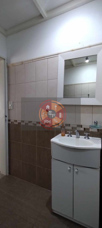 VENDE CASA EN PUEBLO BELGRANO!