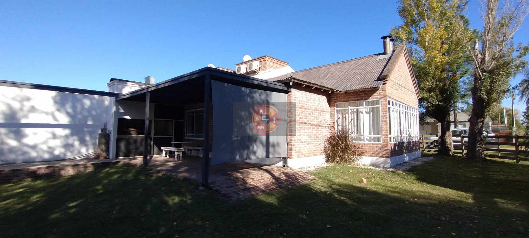 VENDE CASA EN PUEBLO BELGRANO!
