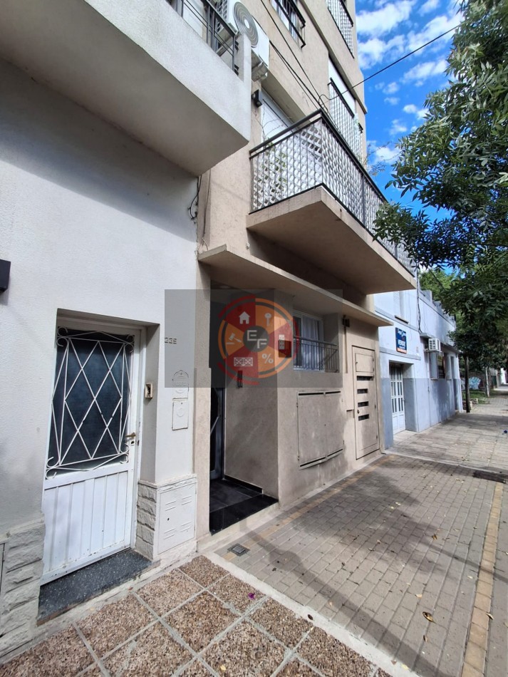 VENDE DEPARTAMENTO EN ZONA COSTANERA!  