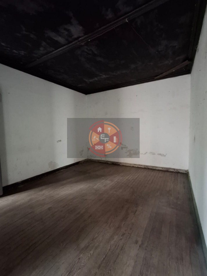 VENDE CASA CENTRICA!