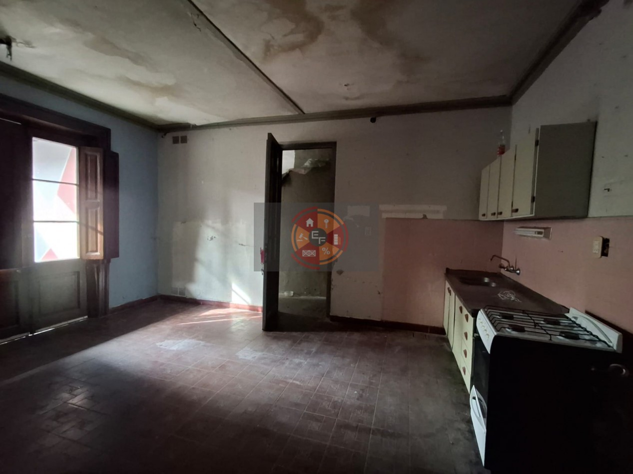 VENDE CASA CENTRICA!