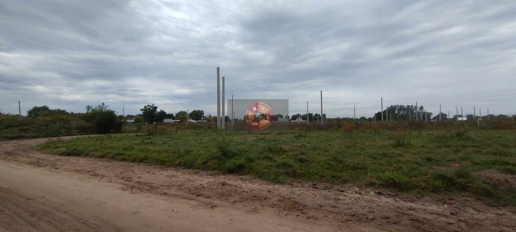 VENDE TERRENO EN LOTEO TROPAS UDA!