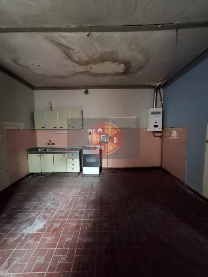 VENDE CASA CENTRICA!