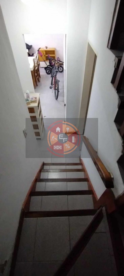 VENDE CASA EN ZONA COSTANERA!