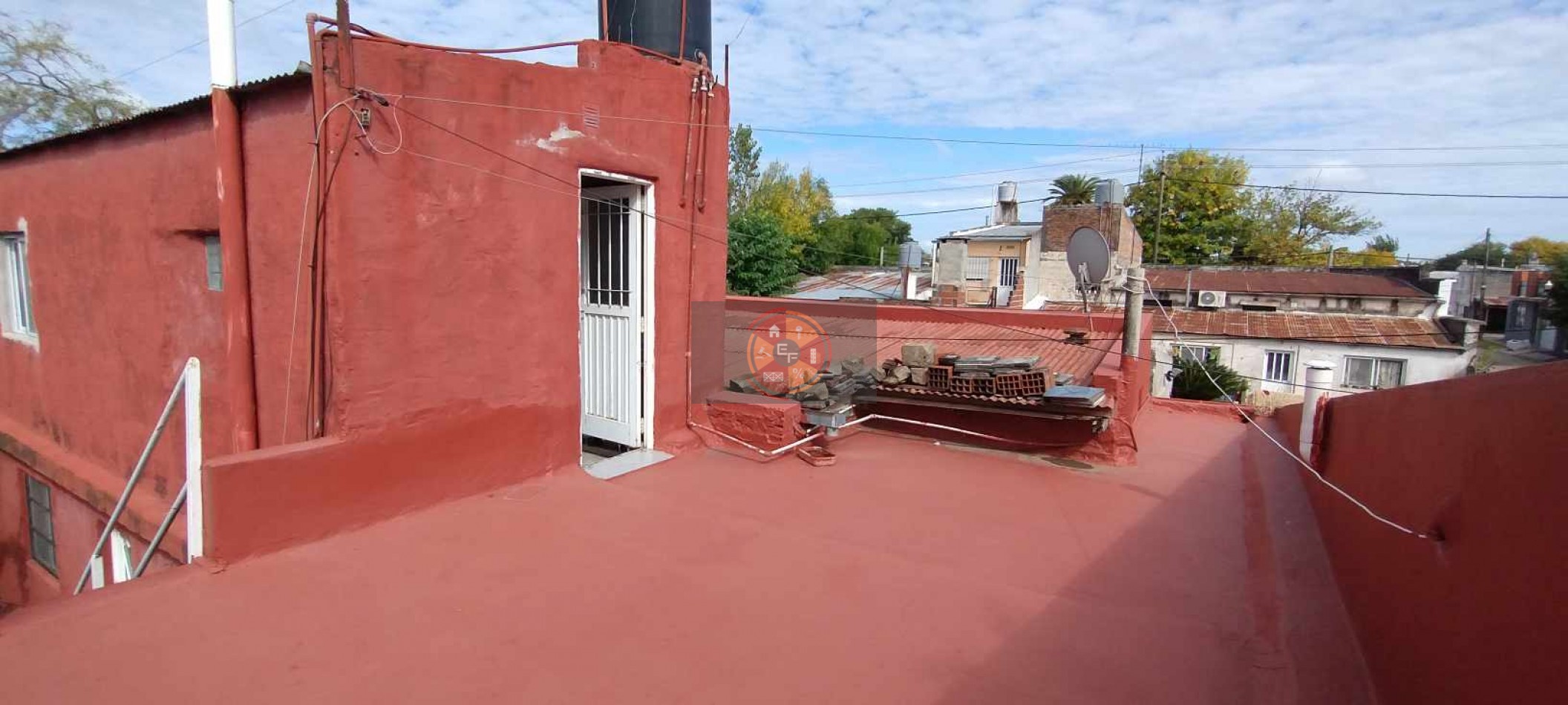 VENDE CASA ZONA COSTANERA!