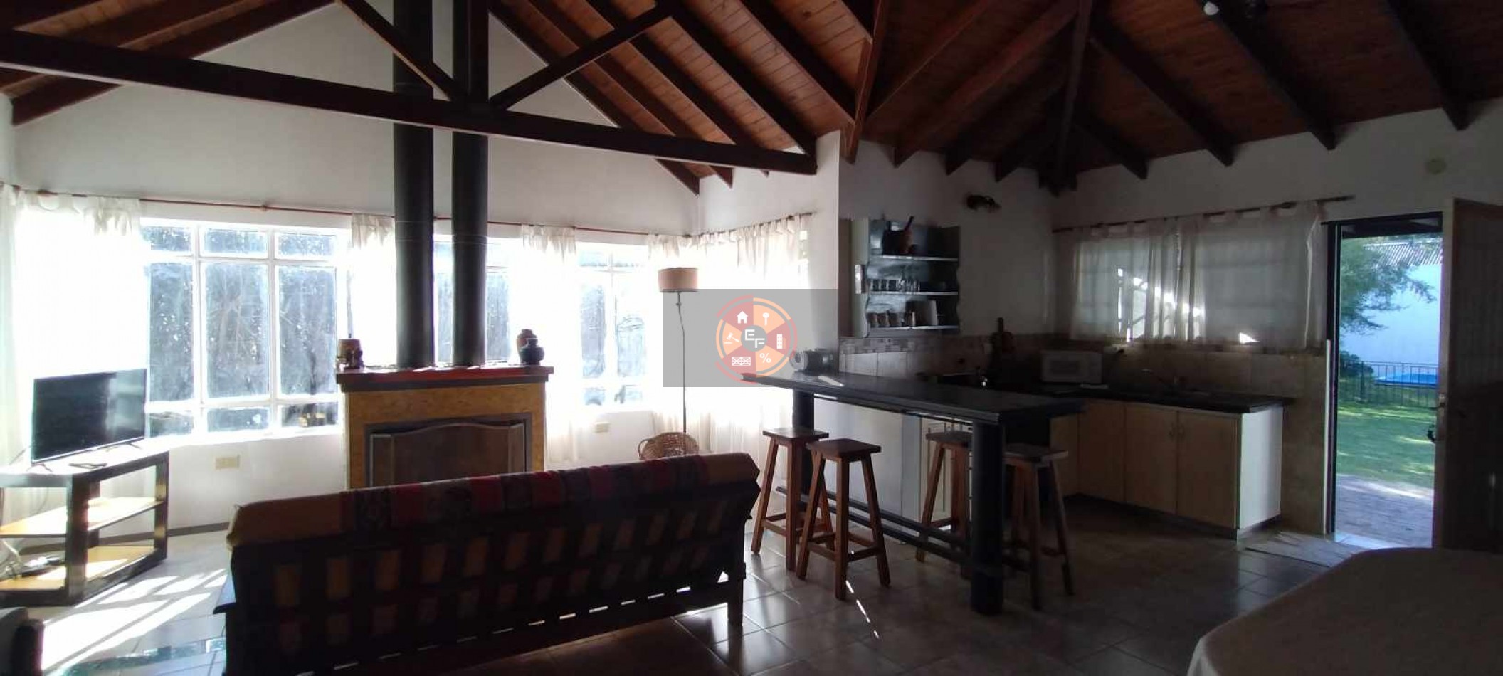 VENDE CASA EN PUEBLO BELGRANO!