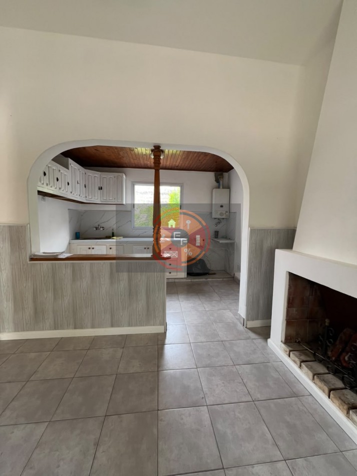 VENDE PH CON AMPLIO PATIO!
