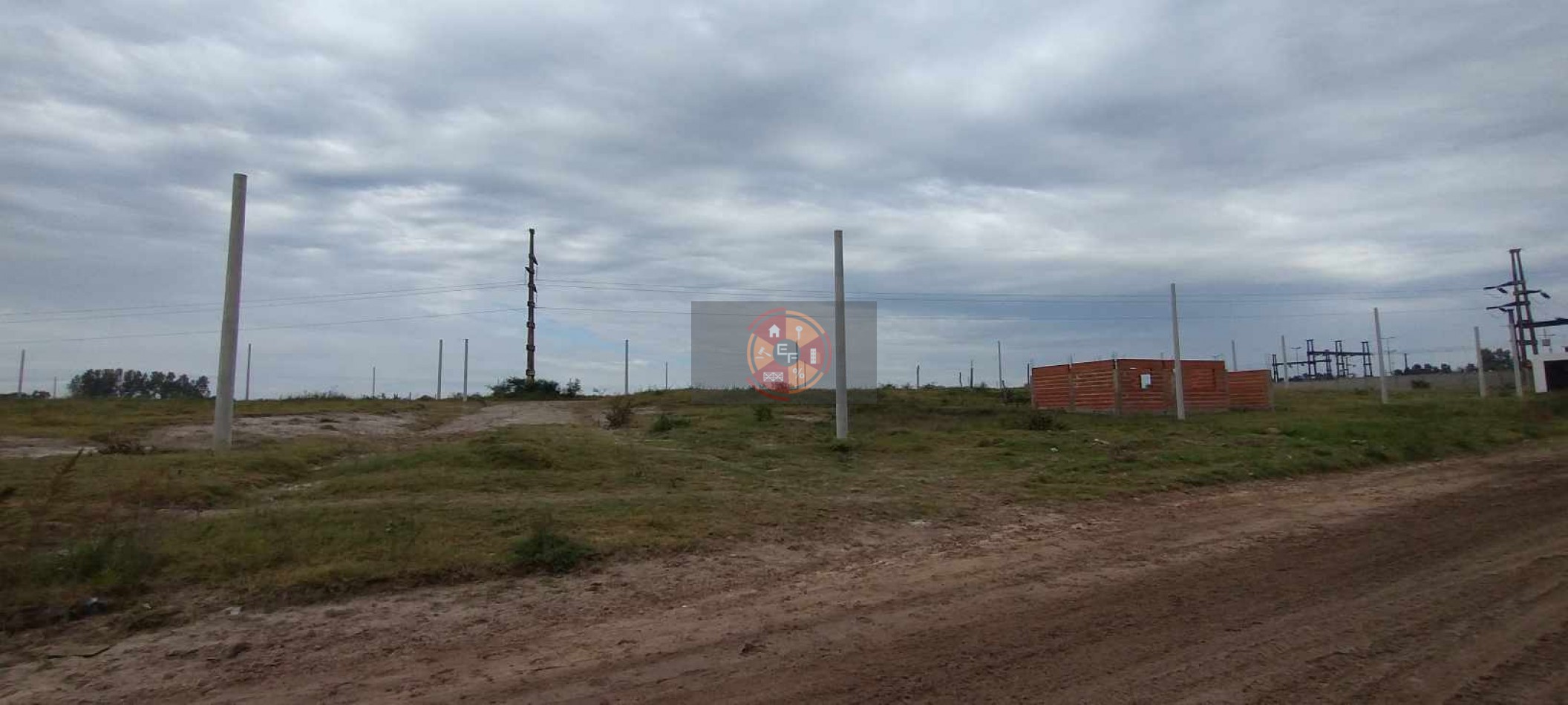 VENDE TERRENO EN LOTEO TROPAS UDA!