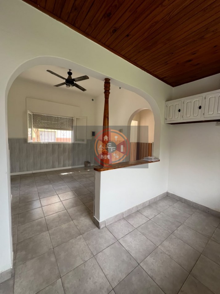 VENDE PH CON AMPLIO PATIO!