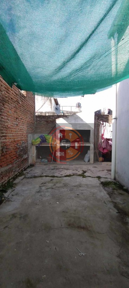 VENDE CASA EN ZONA COSTANERA!