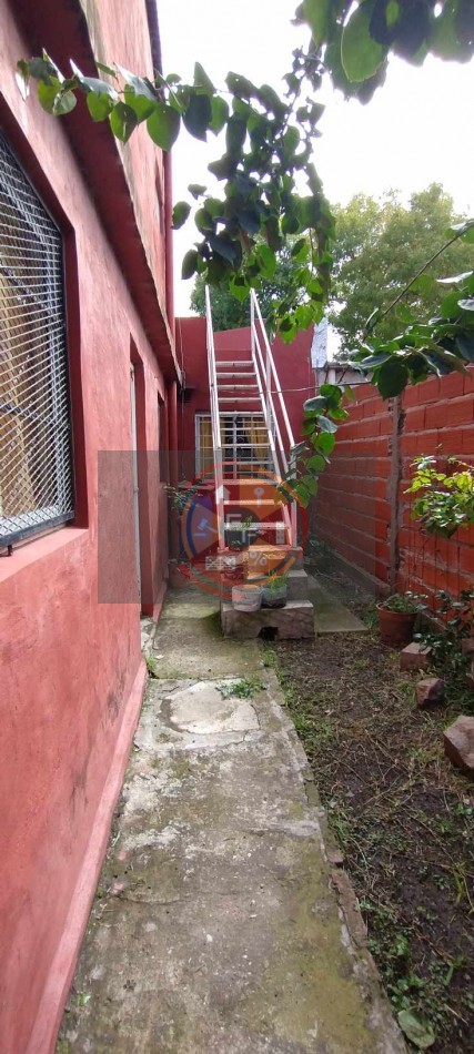 VENDE CASA ZONA COSTANERA!