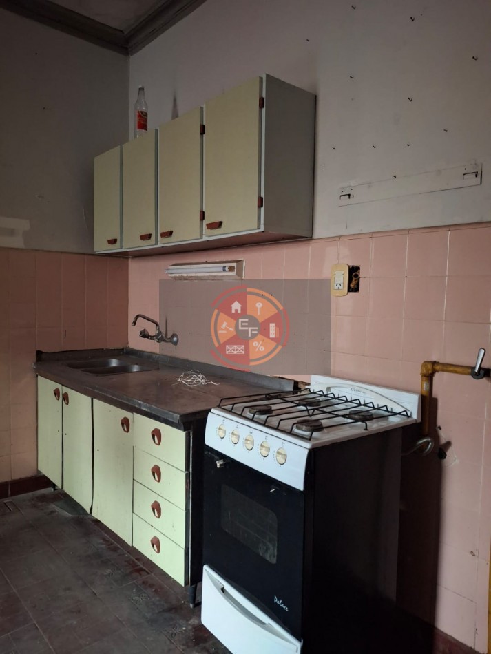 VENDE CASA CENTRICA!