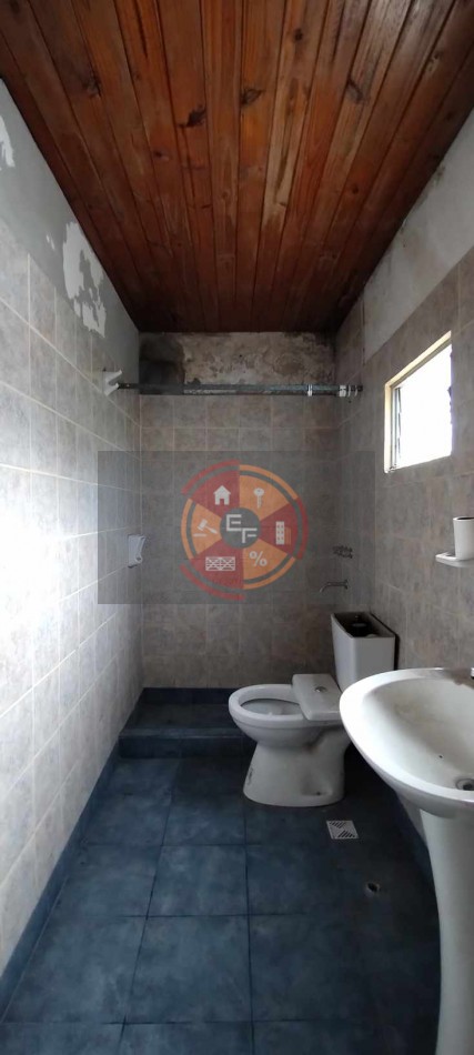 VENDE CASA ZONA COSTANERA!
