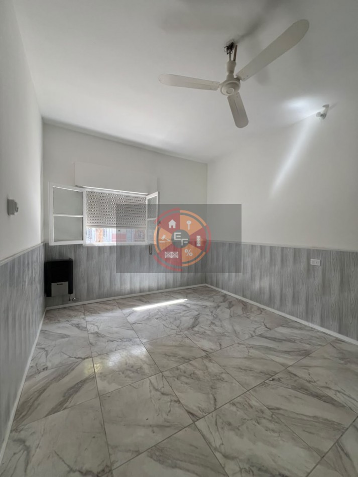 VENDE PH CON AMPLIO PATIO!