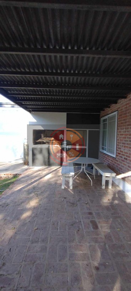 VENDE CASA EN PUEBLO BELGRANO!